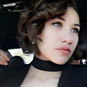 Meet your Posher, Isabella